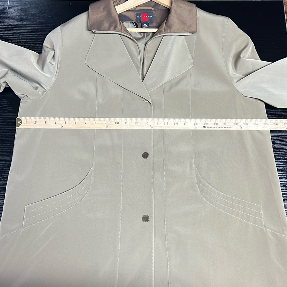 Gallery Snap Button Up Jacket With Pockets - image 2